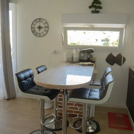 Escape - Private Parking - Nearby La Rochelle (Charente-Maritime)