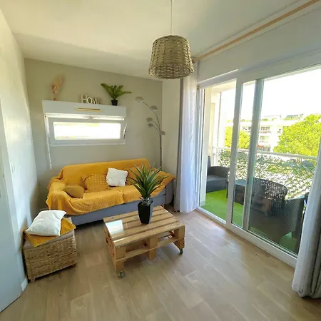 Escape - Private Parking - Nearby Appartamento